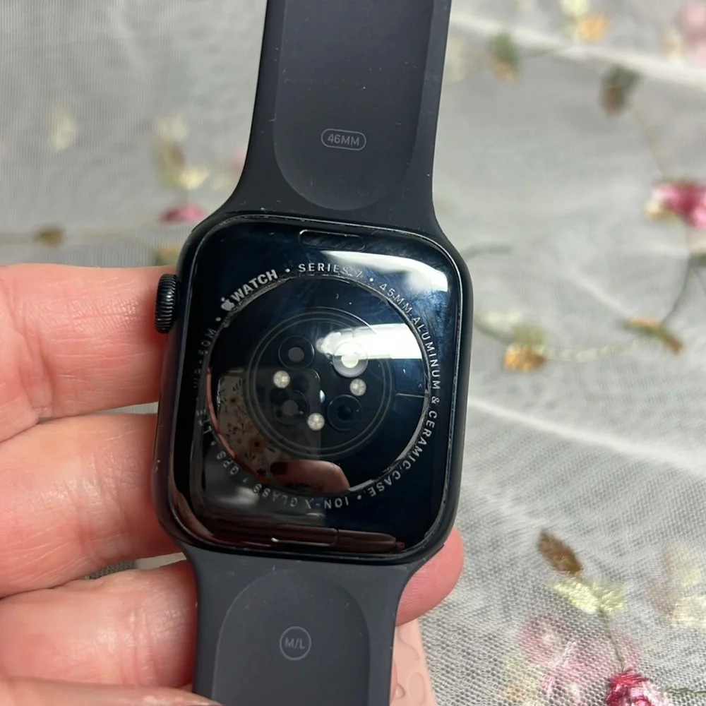 Apple Watch Series 7 45mm with cellular bundle with bands